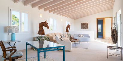 Real Estates picture 13 Ref. 77620