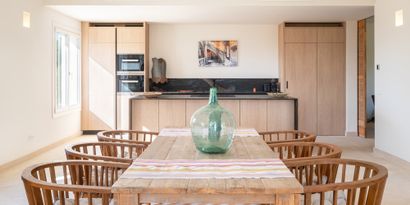 Real Estates picture 8 Ref. 77620