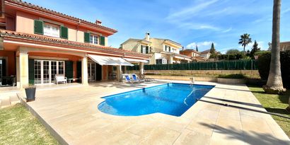 Real Estates picture 2 Ref. 83257