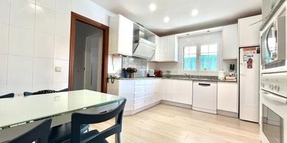 Real Estates picture 10 Ref. 83257