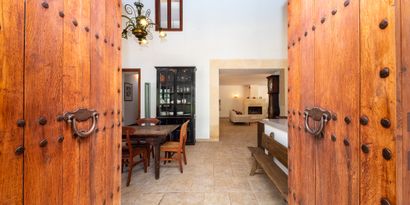 Real Estates picture 6 Ref. 76470