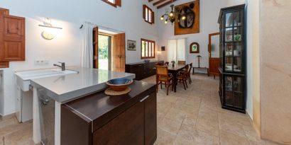 Real Estates picture 12 Ref. 76470