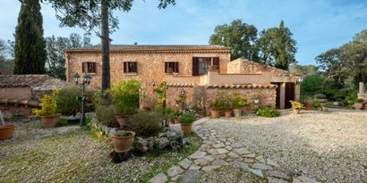 Real Estates picture 1 Ref. 83033