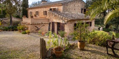 Real Estates picture 6 Ref. 83033