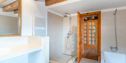 Inmobiliaria picture 10 Ref. Nº. R16587