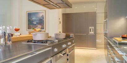 Real Estates picture 9 Ref. R29381