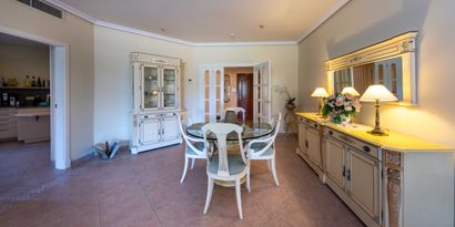 Real Estates picture 5 Ref. 83253