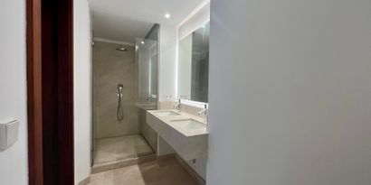 Real Estates picture 5 Ref. R28430