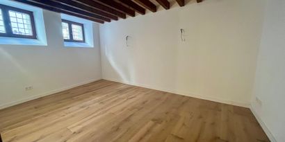 Real Estates picture 6 Ref. R28430