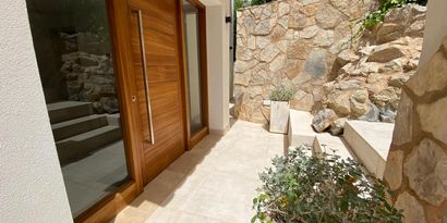 Real Estates picture 8 Ref. R28837