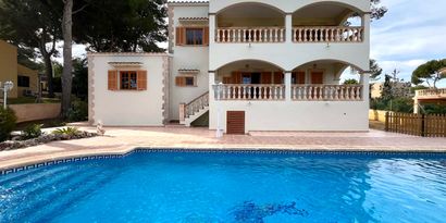 Real Estates picture 0 Ref. R29286