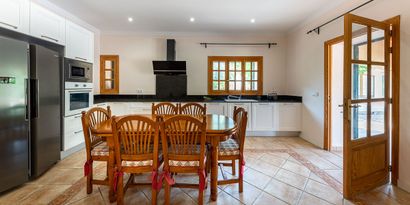 Inmobiliaria picture 8 Ref. Nº. R29373