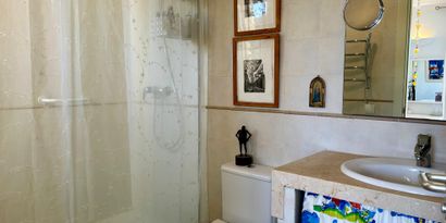 Real Estates picture 9 Ref. R29371