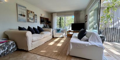 Real Estates picture 2 Ref. R29371