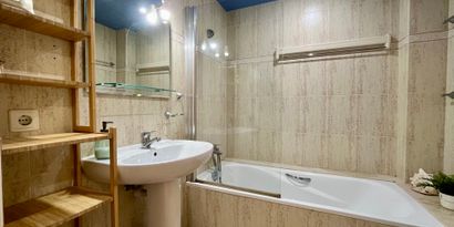 Real Estates picture 10 Ref. 83211