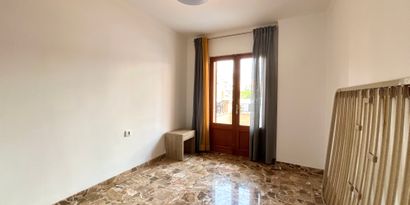 Real Estates picture 9 Ref. R29356