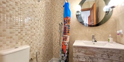 Real Estates picture 11 Ref. R29356