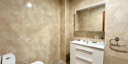 Real Estates picture 10 Ref. R29356