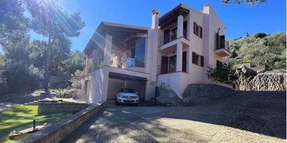 Inmobiliaria picture 0 Ref. Nº. R29393