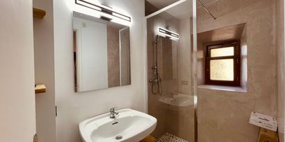 Real Estates picture 37 Ref. R29360