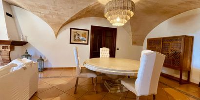 Real Estates picture 8 Ref. R29360