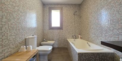 Real Estates picture 11 Ref. R29408