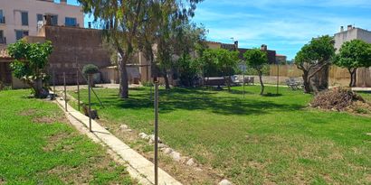 Real Estates picture 8 Ref. 79315