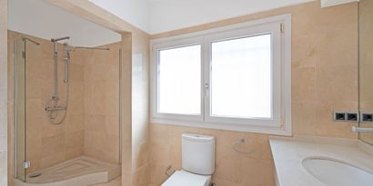 Real Estates picture 11 Ref. 83442