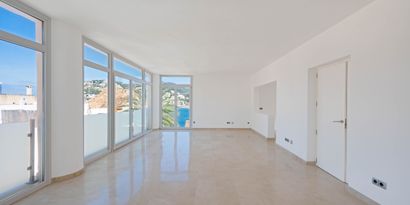 Real Estates picture 6 Ref. 83442