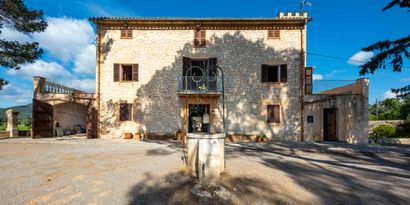 Real Estates picture 1 Ref. 83351