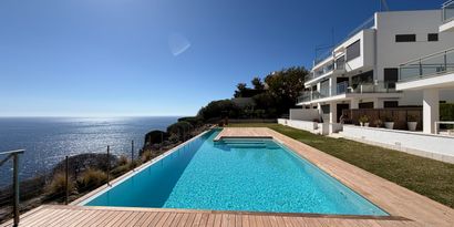 Real Estates picture 2 Ref. 82810