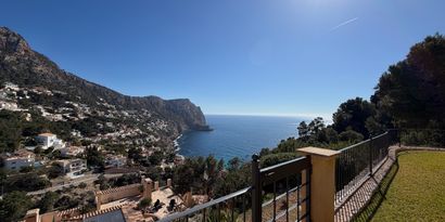 Real Estates picture 3 Ref. 80169