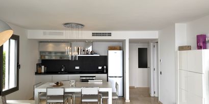 Real Estates picture 6 Ref. 82810