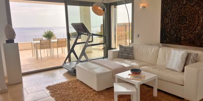 Real Estates picture 3 Ref. 82810