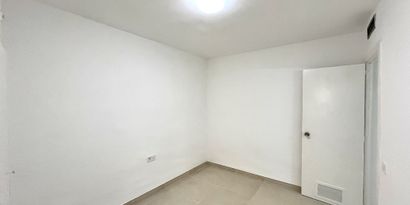 Real Estates picture 10 Ref. R29462