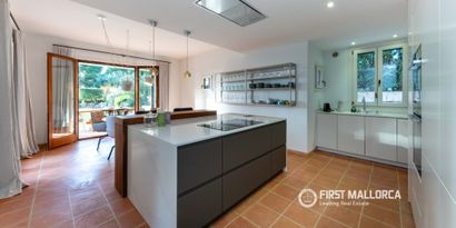 Inmobiliaria picture 7 Ref. Nº. 82200