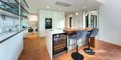 Inmobiliaria picture 9 Ref. Nº. 82200