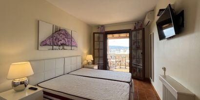 Real Estates picture 7 Ref. 82216