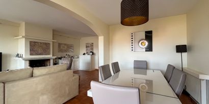 Real Estates picture 5 Ref. 82216