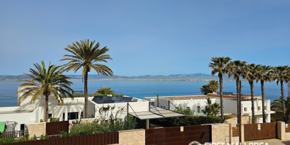 Real Estates picture 1 Ref. 76041