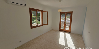 Real Estates picture 6 Ref. 76041