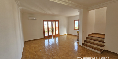 Real Estates picture 2 Ref. 76041