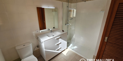 Real Estates picture 9 Ref. 76041