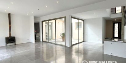 Real Estates picture 3 Ref. 83414