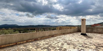 Real Estates picture 11 Ref. 83414