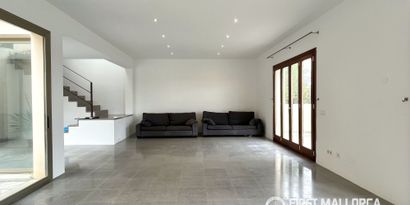 Real Estates picture 2 Ref. 83414