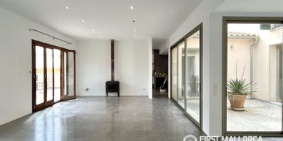 Real Estates picture 1 Ref. 83414