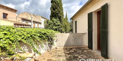 Real Estates picture 13 Ref. 83414