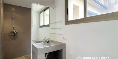 Real Estates picture 16 Ref. 83414