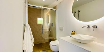 Real Estates picture 9 Ref. 83501